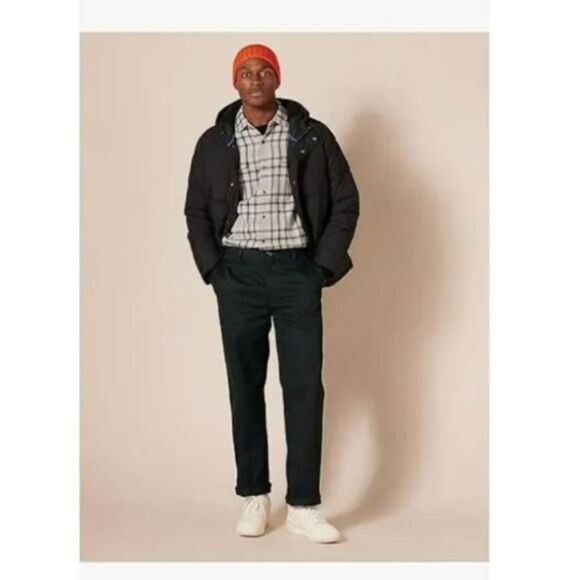 462 Amazon Essentials Men's Classic-Fit Wrinkle-Resistant Flat-Front Chino Pant - Picture 2 of 6